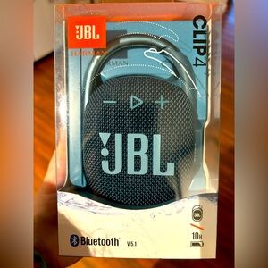 NEW IN BOX JBL Clip 4 Portable Speaker - Blue